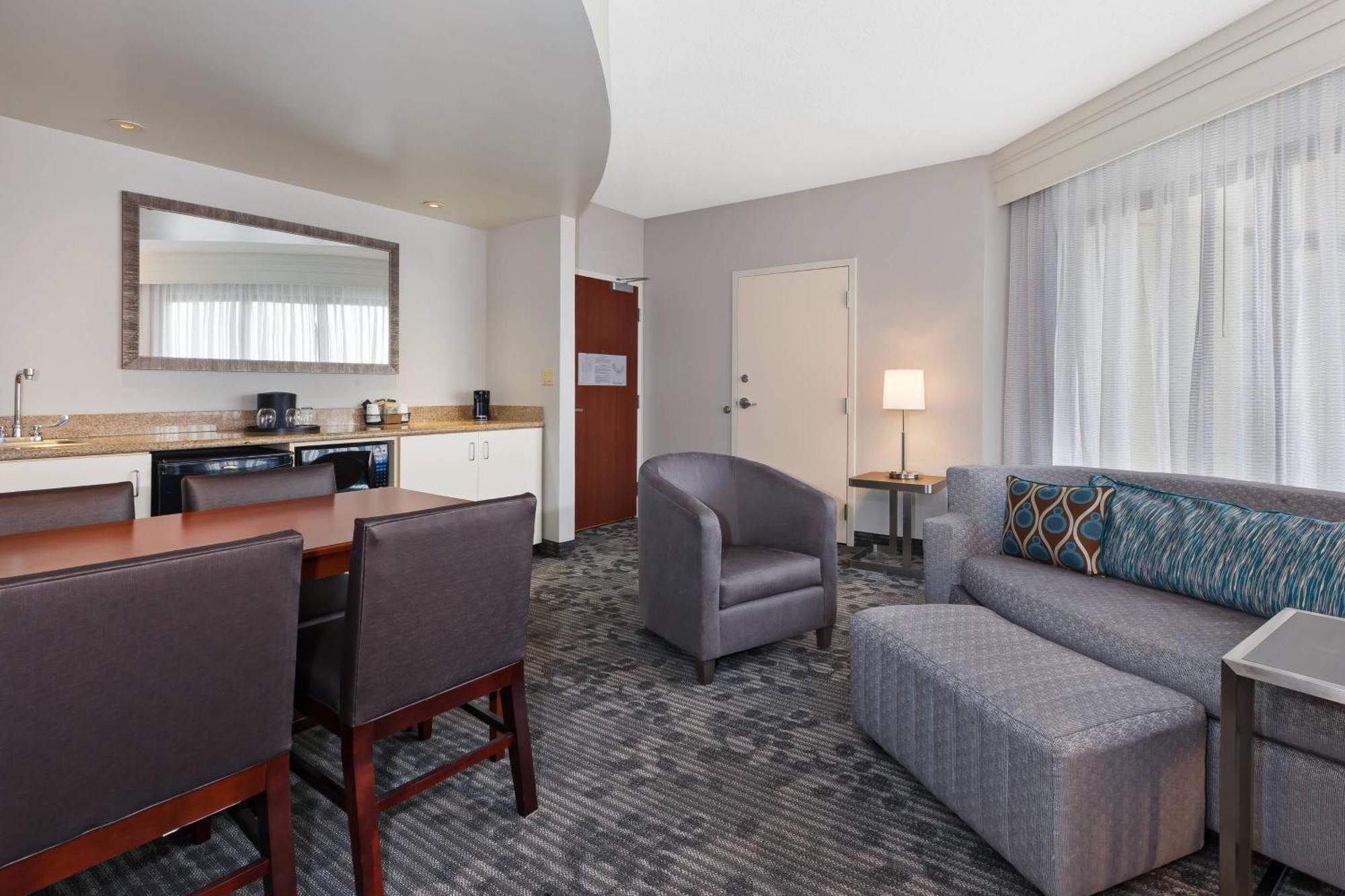 Courtyard By Marriott Oklahoma City Downtown Zewnętrze zdjęcie