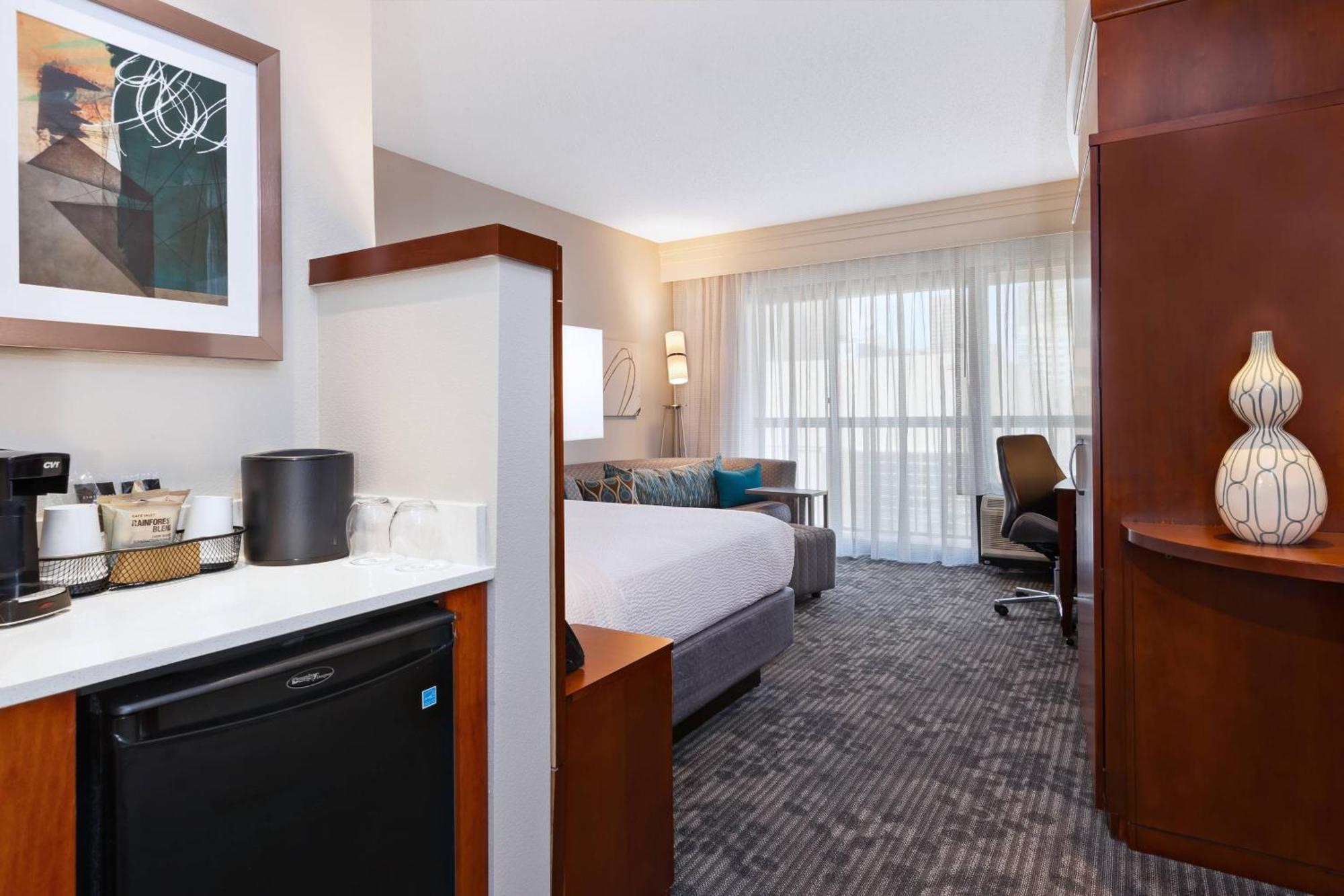 Courtyard By Marriott Oklahoma City Downtown Zewnętrze zdjęcie